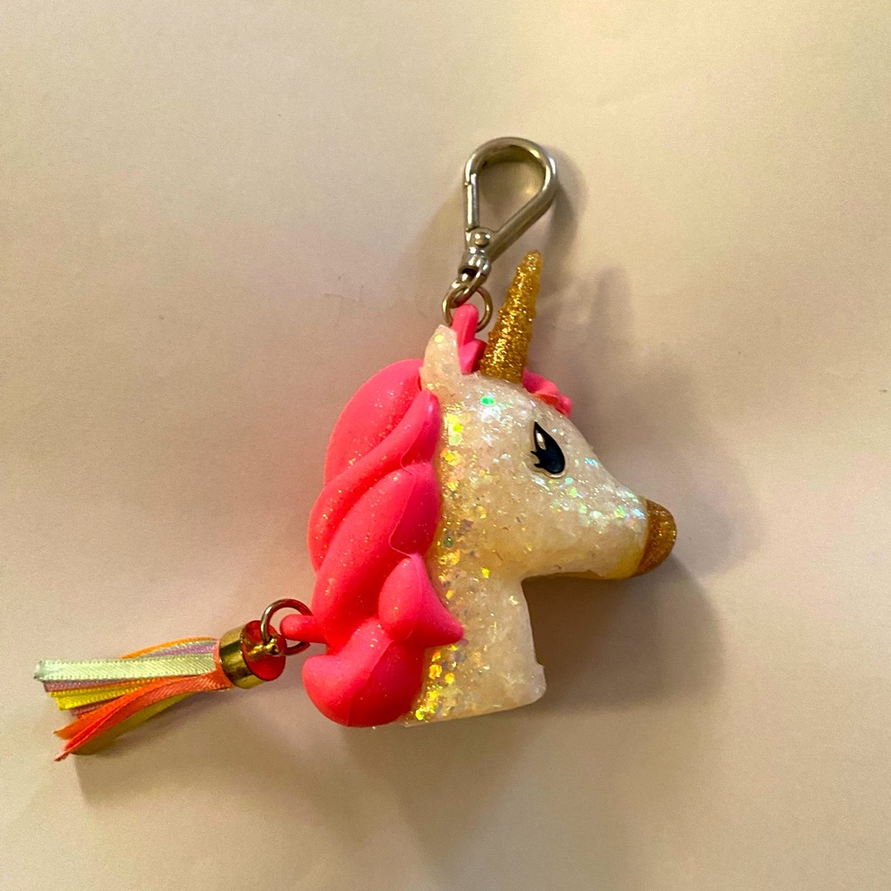 BATH AND BODY WORK UNICORN HAND SANITIZER COVER